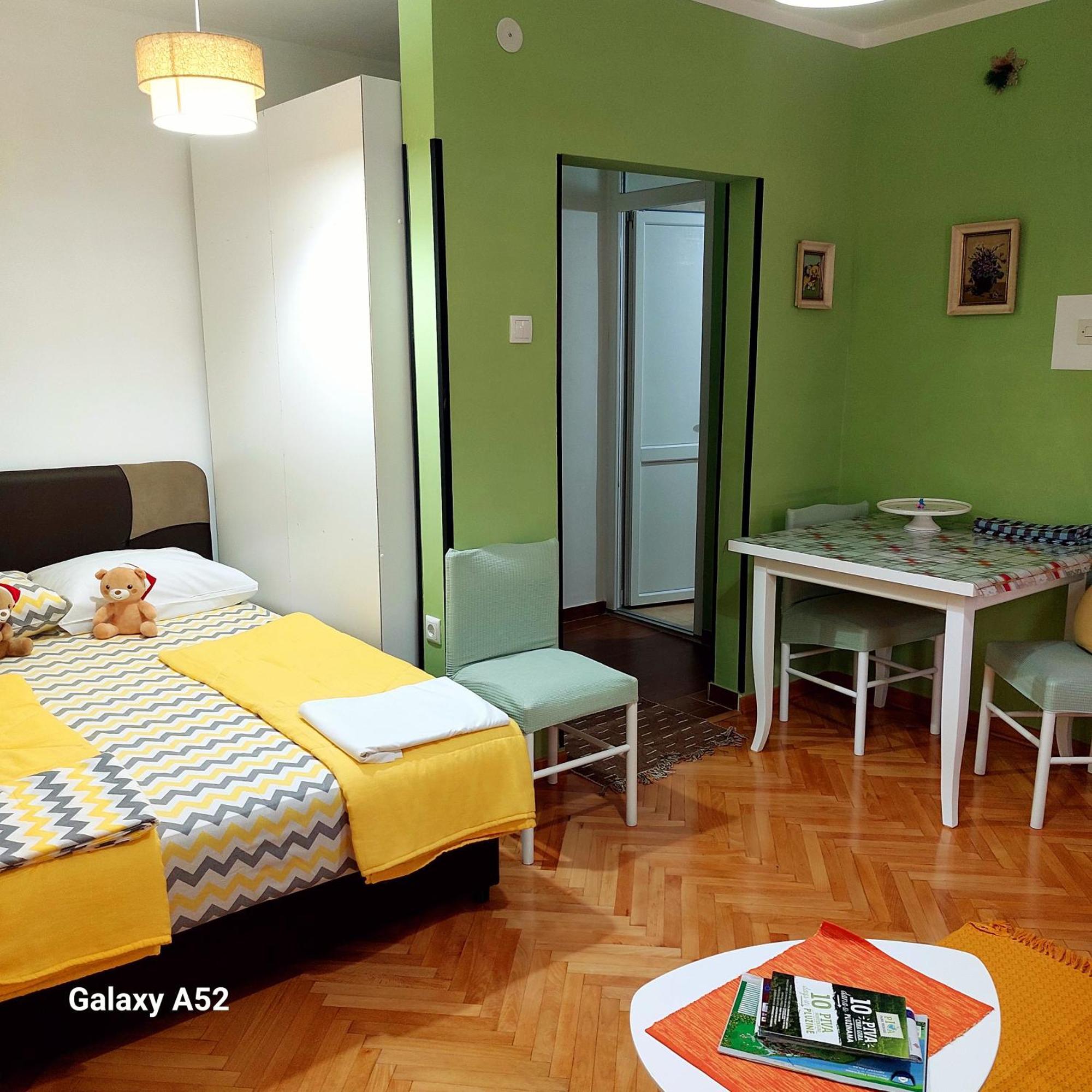 Apartman Pavle プルジネ エクステリア 写真